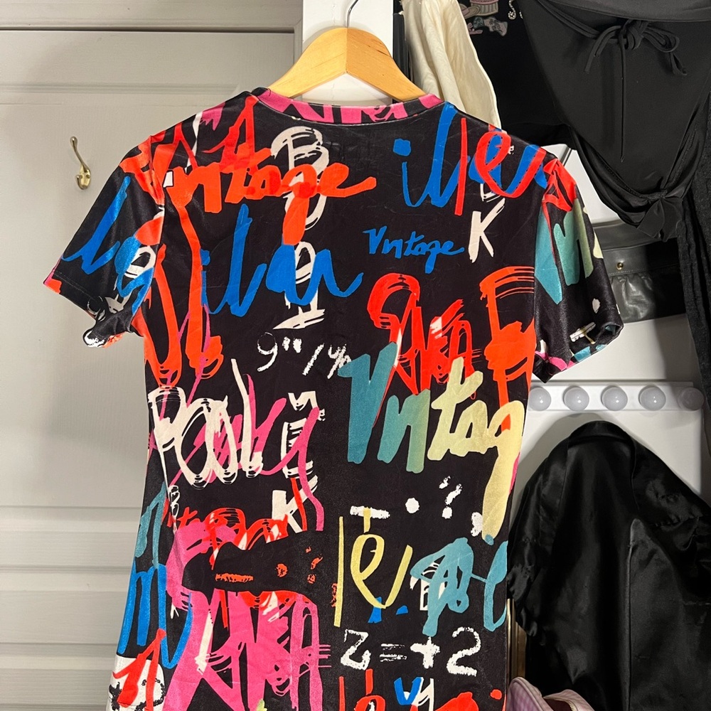 Colorful Graphic T-Shirt - Picture 2 of 3